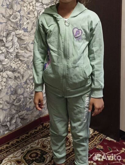 Спортивные костюмы для девочек