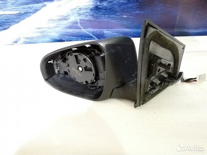 Зеркало левое Corolla 180