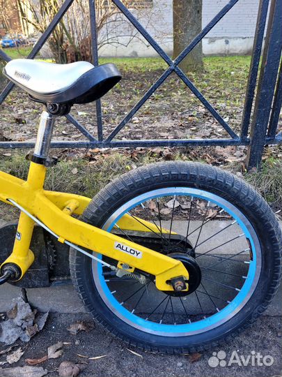 Велосипед royal baby buttons 18