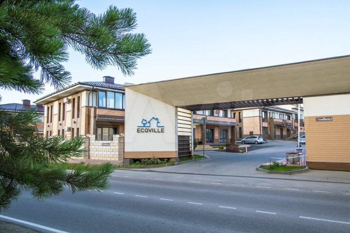 3-к. квартира, 85 м², 1/2 эт.