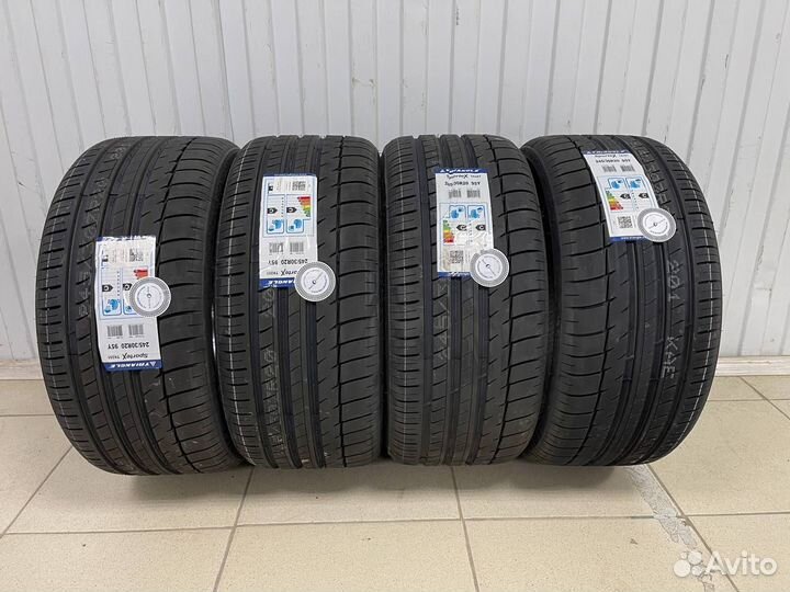 Triangle Sports TH201 245/30 R20