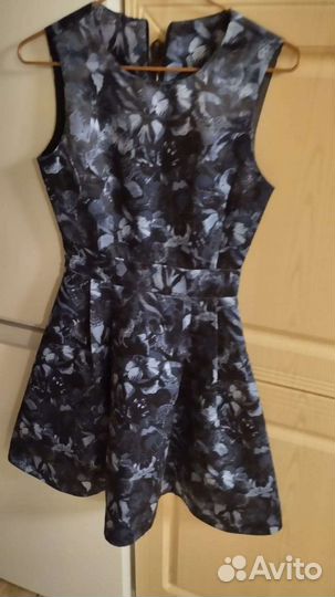 Платье на девочку