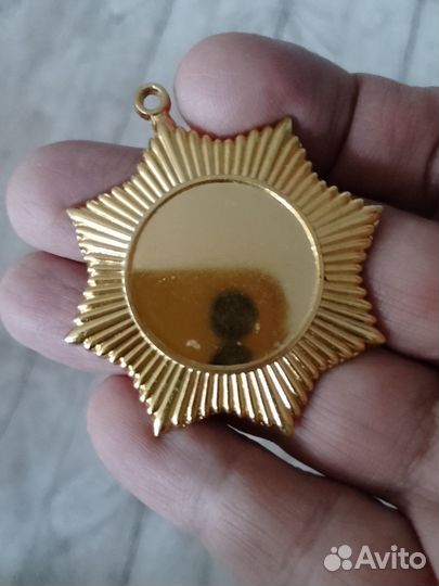 Медаль 8-лучевая звезда Gold