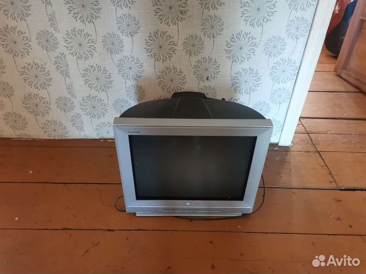 Телевизор бу LG