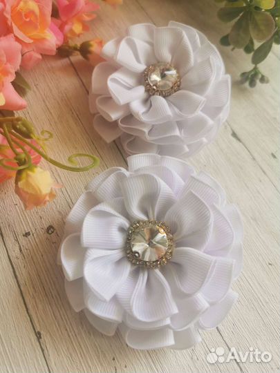 Бант на заколке