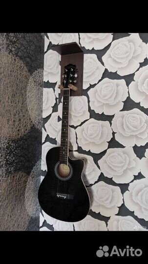 Акустическая гитара