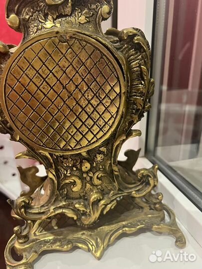 Часы бронзовые каминные винтаж