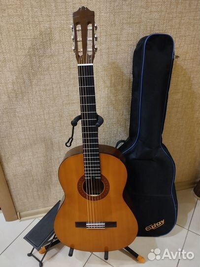 Yamaha c40 Индонезия. Оригинал. С чехлом