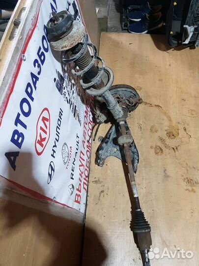 Nissan Almera G15 Передняя правая подвеска в сборе