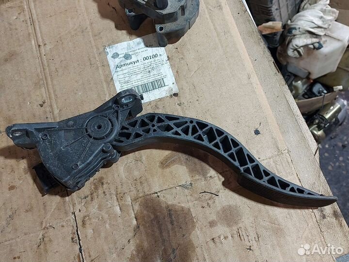 Электронная педаль газа Chevrolet Epica