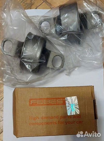 Продольный рычаг сайлентблок Chrysler