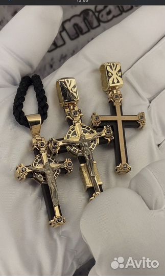 Золтой крест на дереве эбен Armani Jewelry