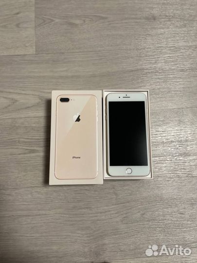 iPhone 8 Plus, 64 ГБ