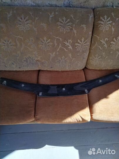 Дефлектор капота (мухобойка )