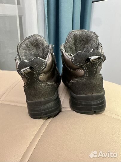 Ботинки демисезонные для девочки 25 размер