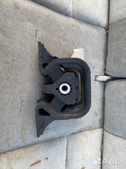 Опора двигателя Opel Meriva A