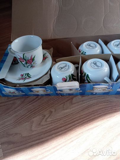 Чашка с блюдцем, тарелки