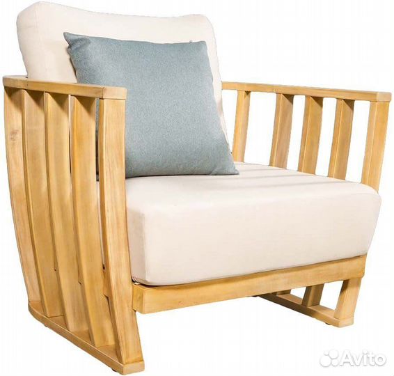 Комлект уличной мебели из дерева