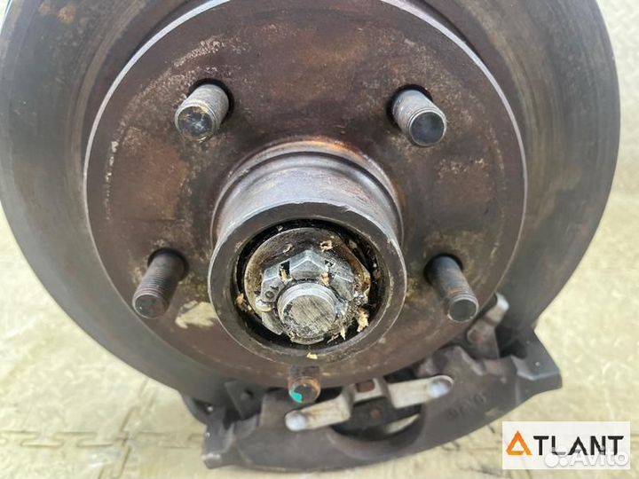 Ступица передняя правая chevrolet suburban