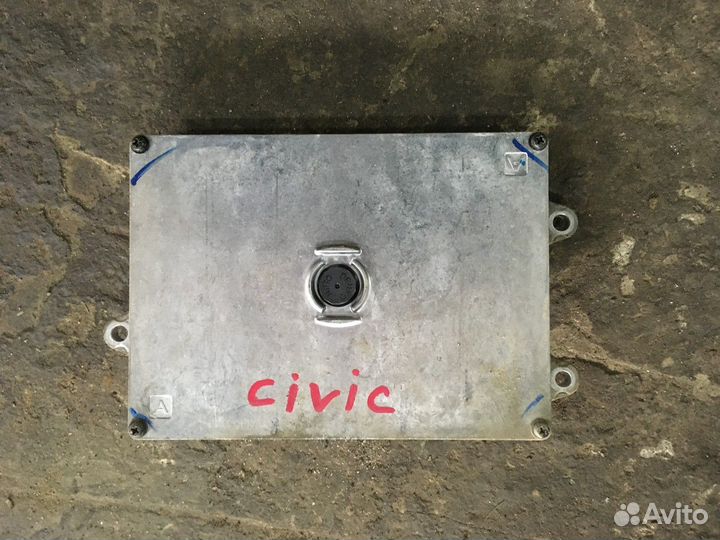 Блок управления двигателем (Honda Civic)