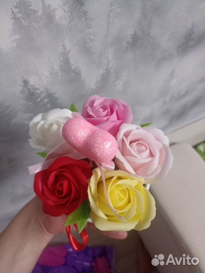 Композиция из мыльных роз