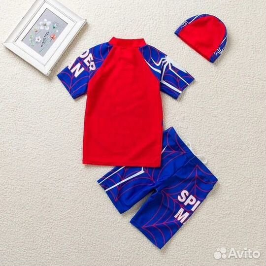 Продам костюм для купания