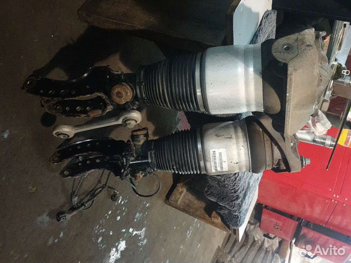 Передние пневмостойки в сборе фольцваген туарег 1