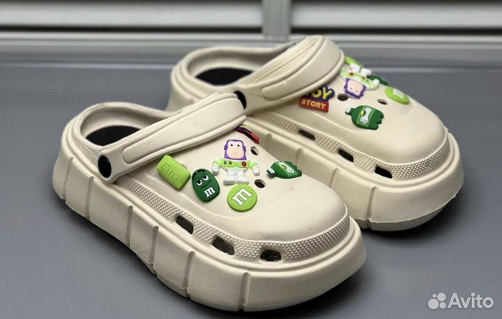 Crocs женские кроксы