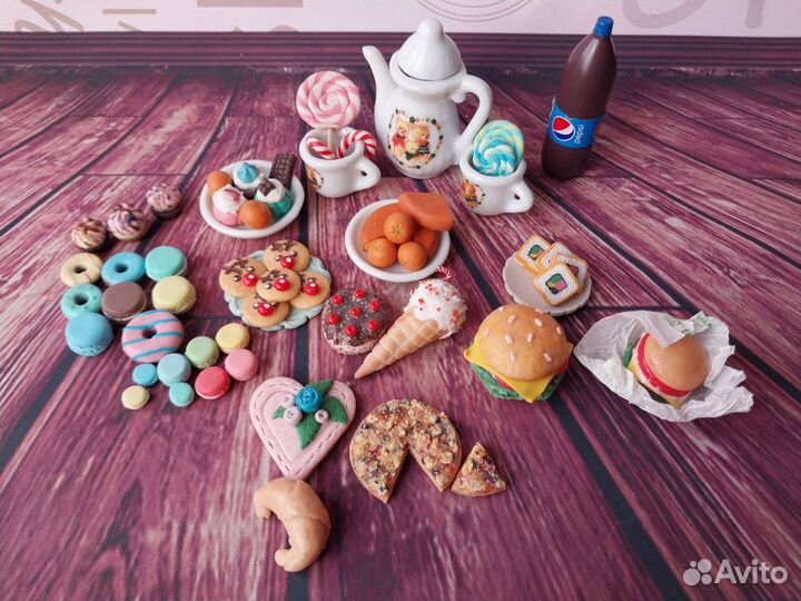 Украшения и аксессуары для кукол