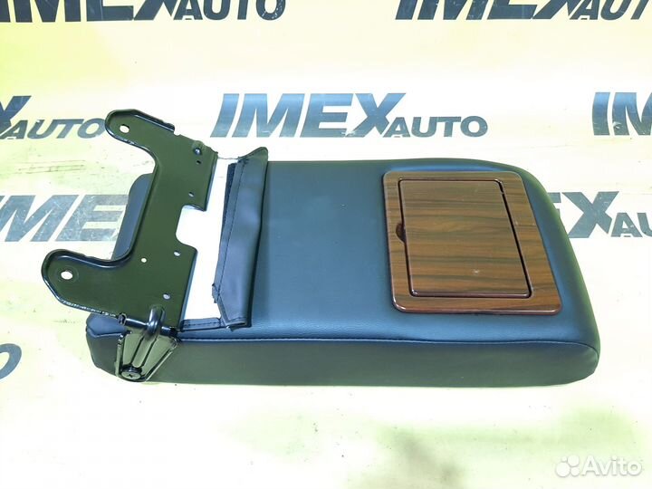 Подлокотник задний Nissan Teana J32