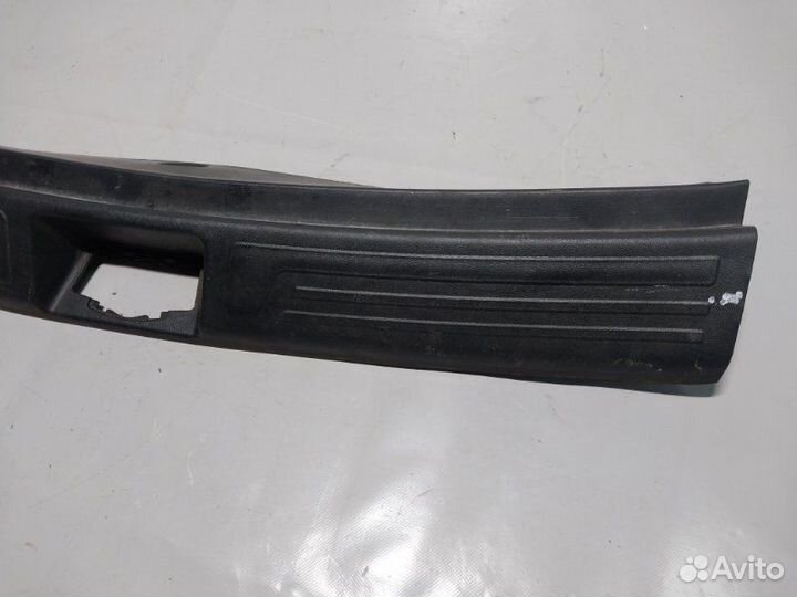 Накладка замка багажника Hyundai Ix35 хэтчбэк G4KD