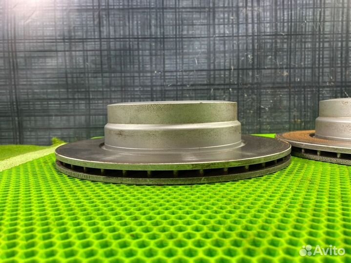 Тормозной диск задний Bmw X5 E70 N52 2007