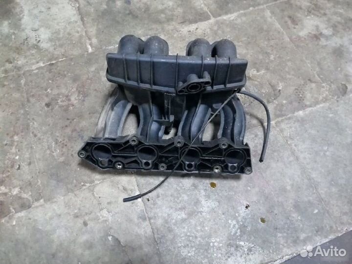 Коллектор впускной Mercedes-Benz E W210