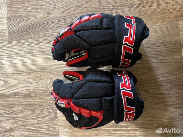 Краги хоккейные true