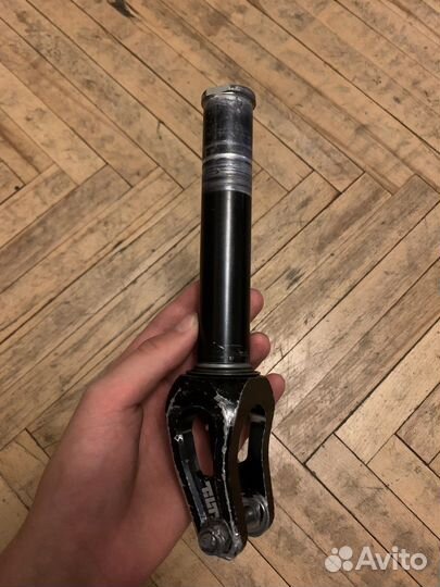 Вилка для трюкового самоката