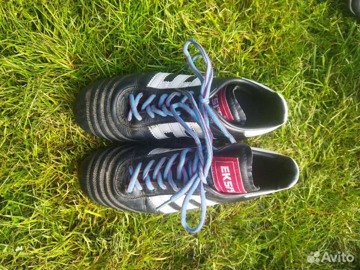 Футбольные бутсы, размер 37,5; 38