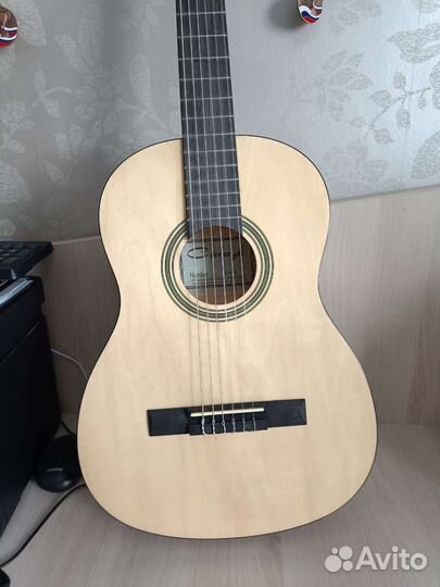 Продам гитару