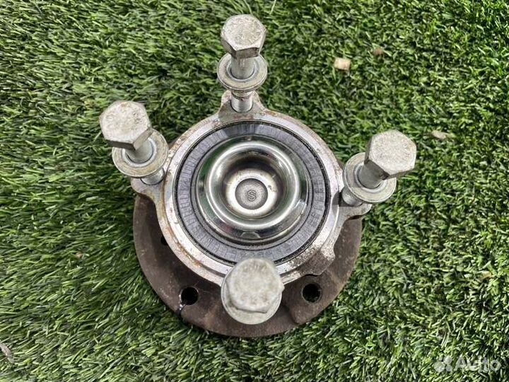 Ступица передняя Bmw 5 E60 N52B30 2005