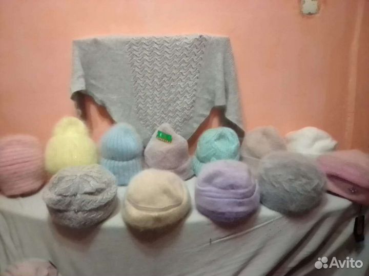 Шапки женмкие