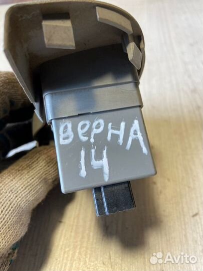 Кнопка корректора фар Hyundai Verna G4EE 2007