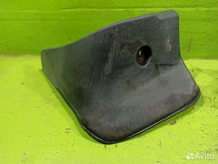 Брызговик задний левый Toyota Corolla E150 1ZR