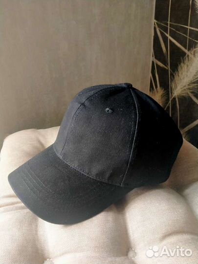 Кепка бейсболка черная и белая