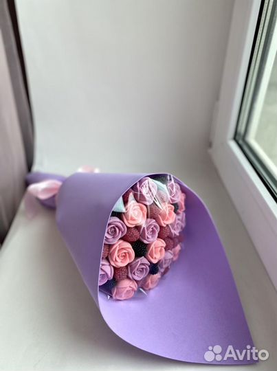 Шоколадные цветы и наборы