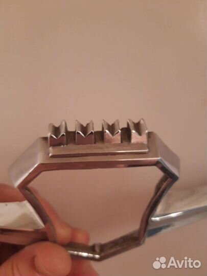 Эмблема капота Газ Волга 21 комплект