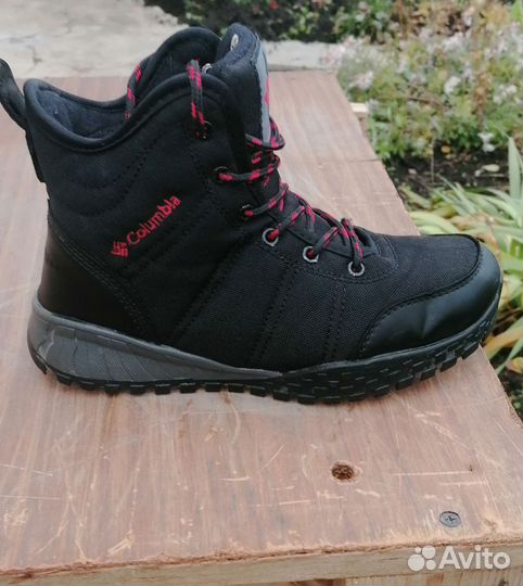 Кроссовки columbia