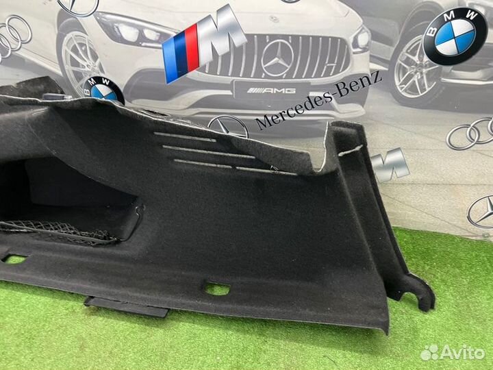 Обшивка багажника левая Audi A6 C8 dlha 2021