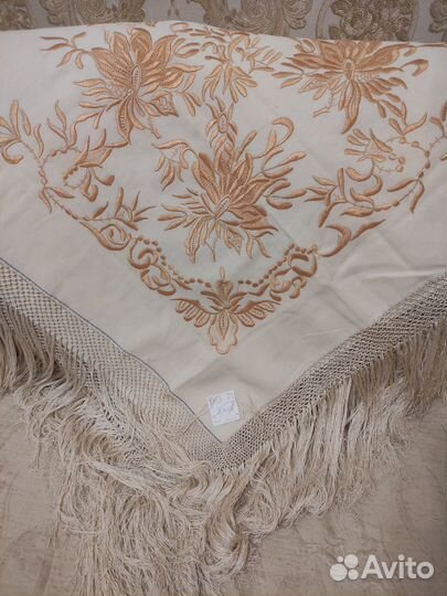 Платки старинные с вышивкой