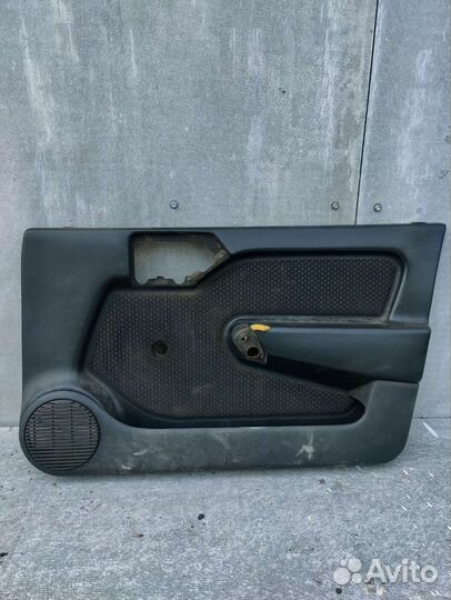 Передняя правая дверная карта Opel vectra A