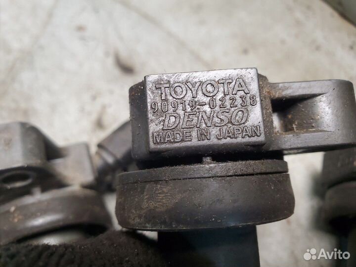 Toyota Matrix Vibe Катушка зажигания 1.8 2ZZ