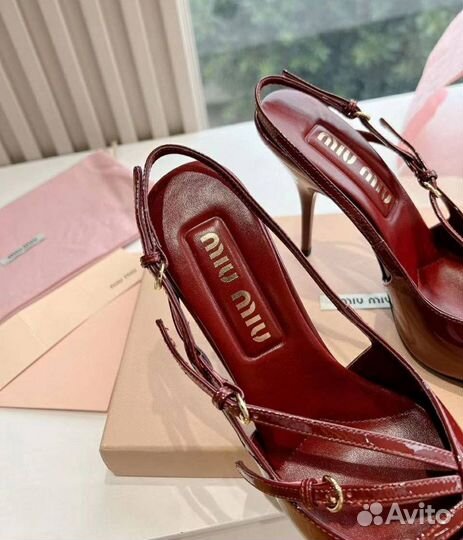 Туфли Miu Miu женские